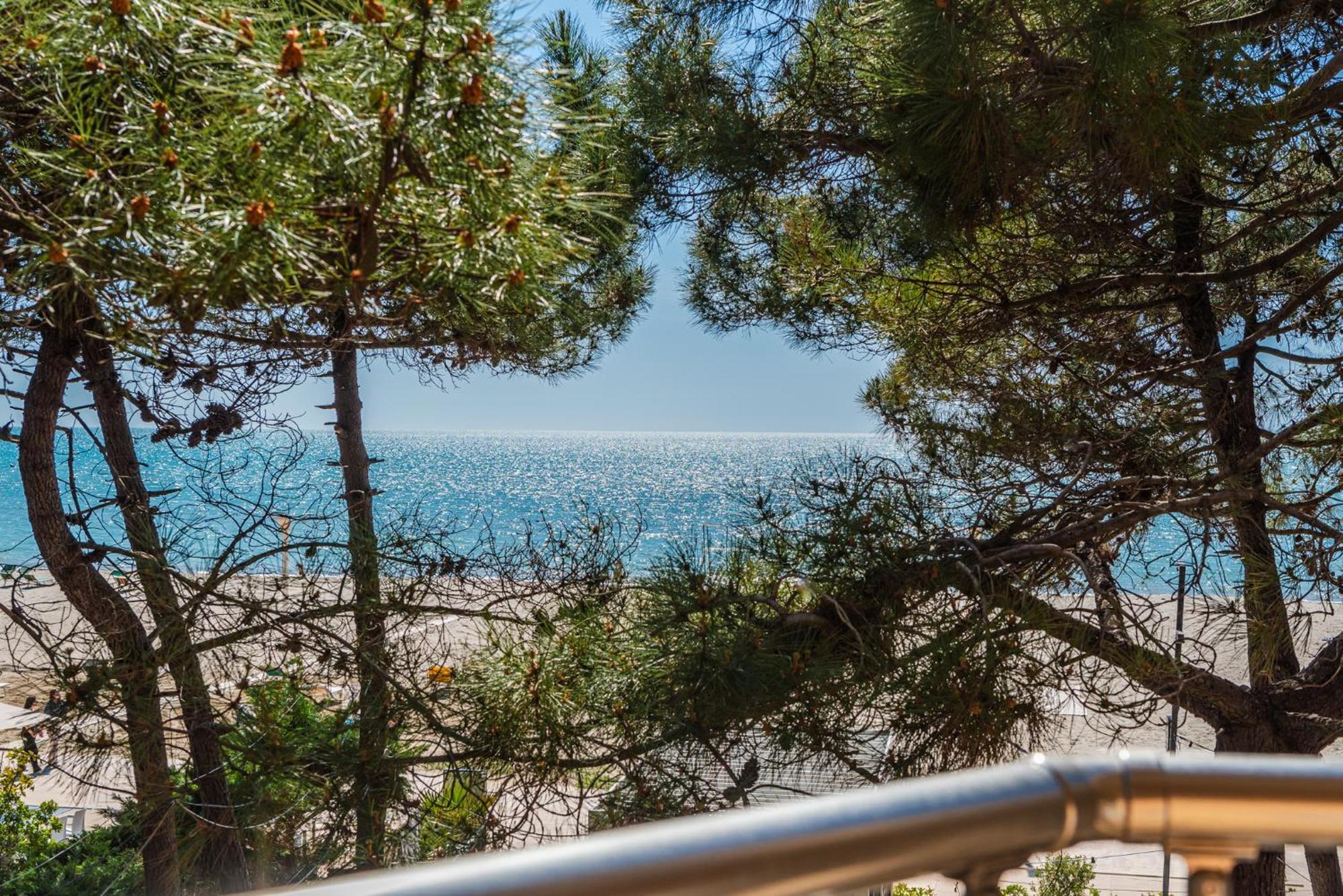 Apartamento Seaview Pine By Ps Durrës